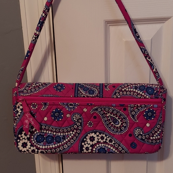 💐Vera Bradley Knot Just a Clutch - Picture 2 of 7